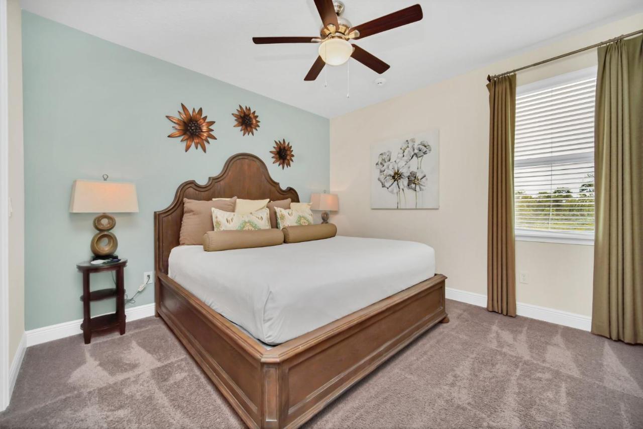 Holiday home Spacious 8br Family House With Private Caged Pool And Full Size Crib Near Disney *
