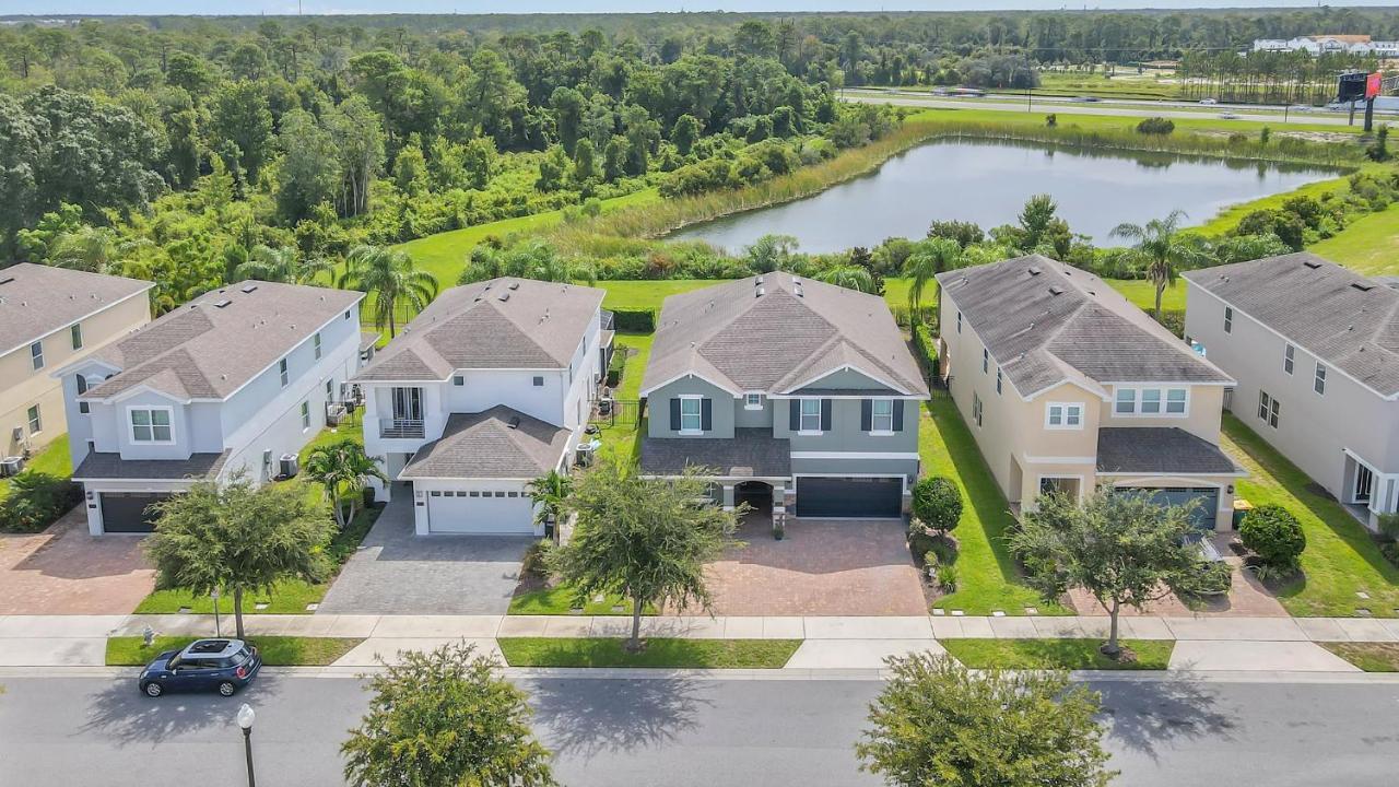 Spacious 8br Family House With Private Caged Pool And Full Size Crib Near Disney Holiday home Orlando
