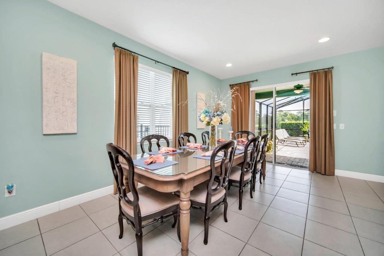 Spacious 8br Family House With Private Caged Pool And Full Size Crib Near Disney Holiday home Orlando
