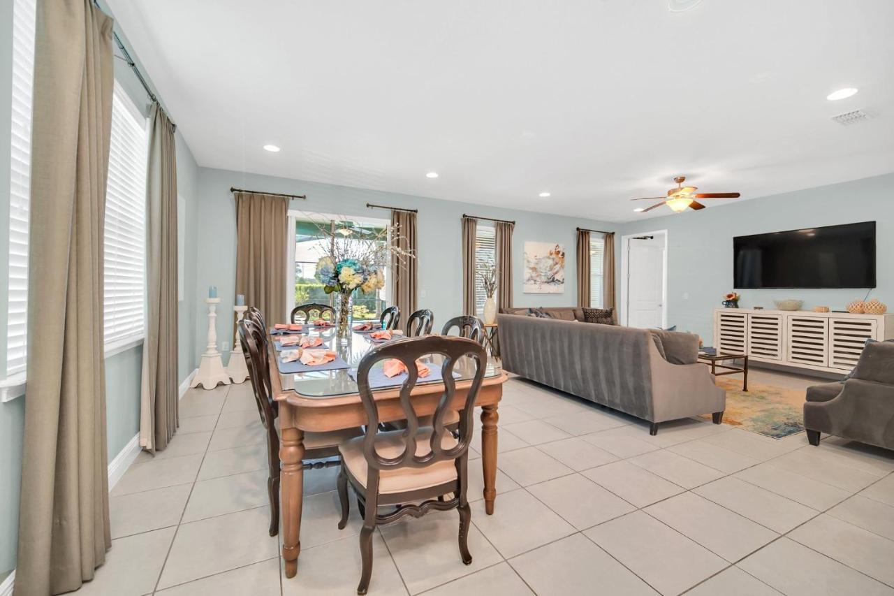 Holiday home Spacious 8br Family House With Private Caged Pool And Full Size Crib Near Disney *