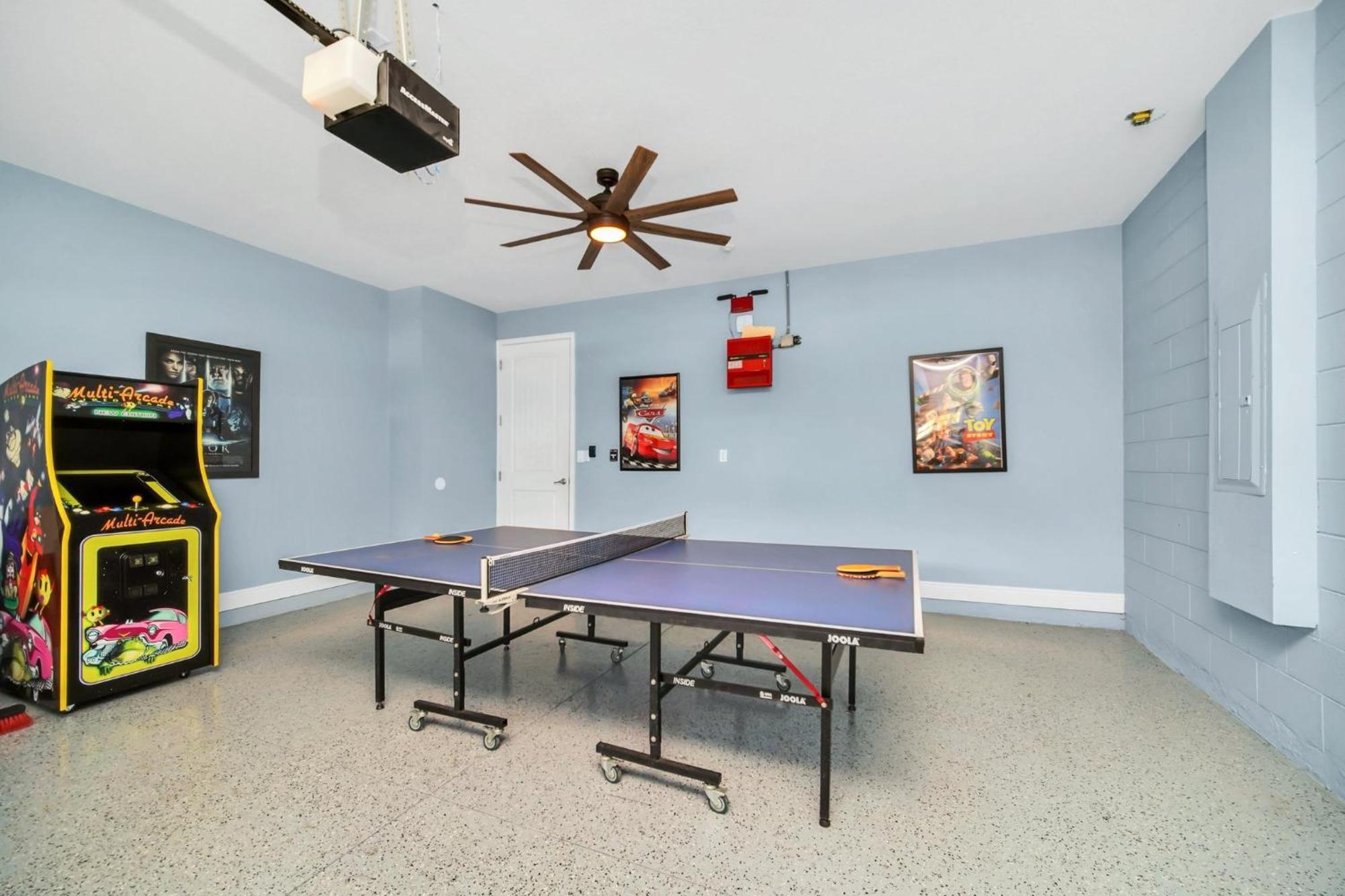 Spacious 8br Family House With Private Caged Pool And Full Size Crib Near Disney *