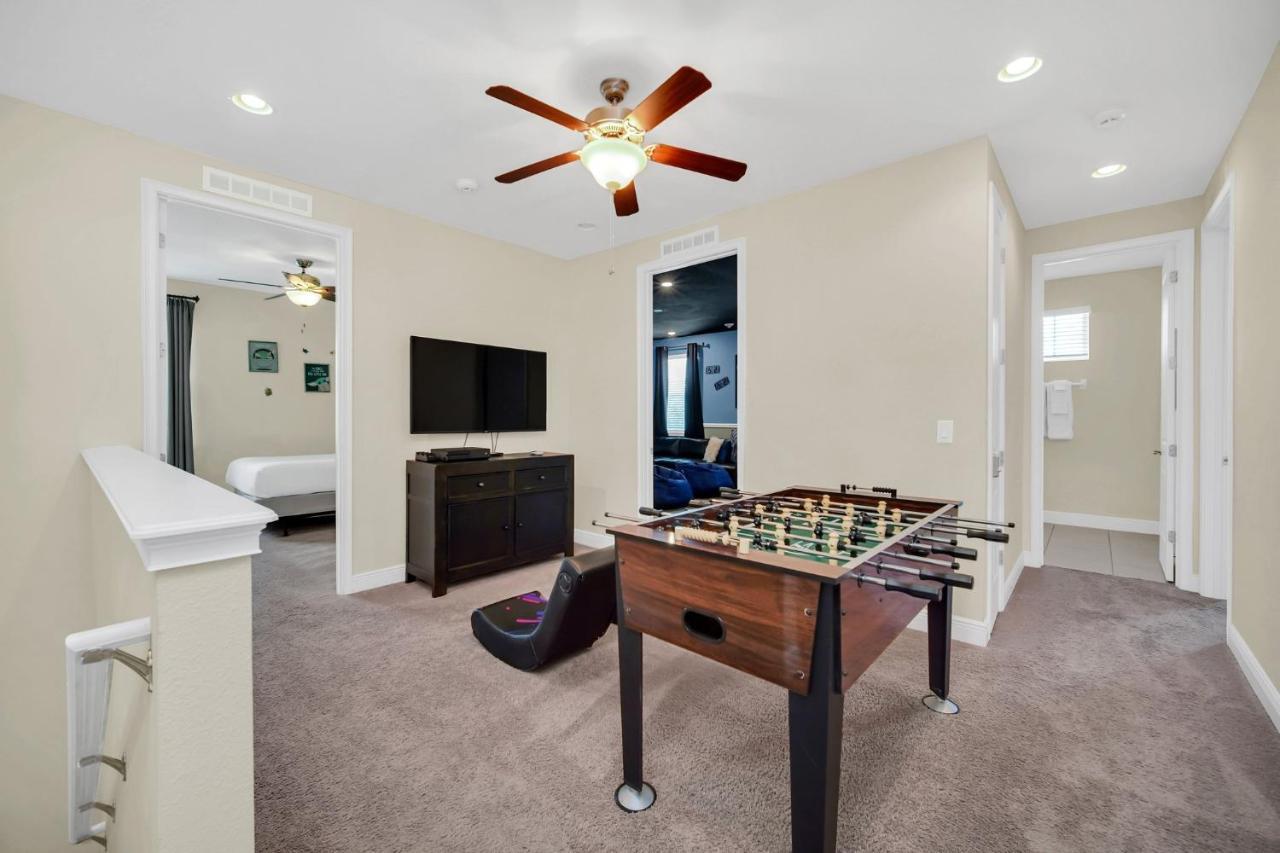 Holiday home Spacious 8br Family House With Private Caged Pool And Full Size Crib Near Disney *
